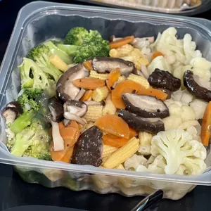 Four Season Vegetable w Clam