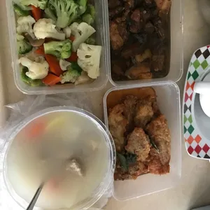 Traditional Tingkat Series - 8 Days TRIAL promo (3 Dishes 1 Soup / 4 Dishes ) *FIRST TIME* only