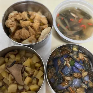 Dinner Tingkat (20 Days, 3 Dishes + Soup OR 4 Dishes)