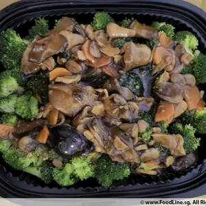三菇西兰花	           Broccoli w/ Assorted Mushroom
