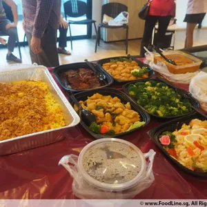 泰式黄梨虾仁炒饭        Thai Style Pineapple Rice w/ Shrimp