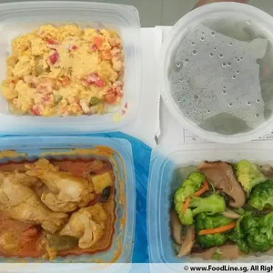 Lunch Tingkat (20 Day, 3 Dishes + Soup OR 4 Dishes)