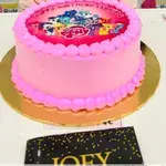 Pony Celebrates (Size: 7 inch) (Flavours: Vanilla) (Big candles: None) (Small candles: 5) (Message on Complimentary Gift Card: Yes (do write the message in the ordering form, under comments box)) (Message on Cake (Short & Sweet): Yes (do write the message in the ordering form, under comments box))
