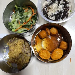 Dinner Tingkat (20 Days, 3 Dishes + Soup OR 4 Dishes)