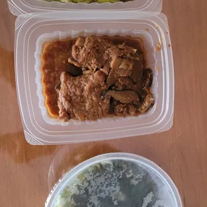 Lunch Tingkat (20 Day, 3 Dishes + Soup OR 4 Dishes)