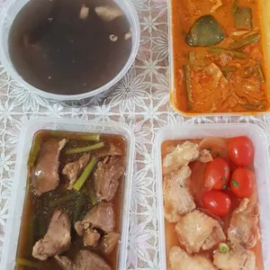 Tingkat - 3 Dishes + 1 soup/ 4 Dishes  (20 days)(Dinner)