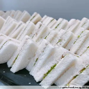 Grilled Chicken and Iceberg Lettuce