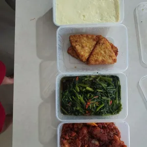 Jessie Catering Tingkat Meal - 3 dishes + 1 soup/ 4 dishes (10 days) - Promotion!