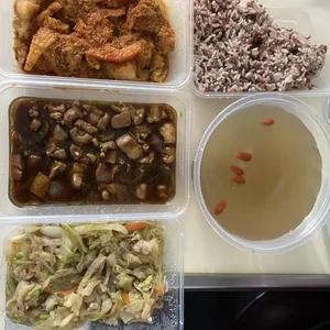 Traditional Tingkat Series - Lunch/Dinner Tingkat (20 Days, 3 Dishes + 1 Soup OR 4 Dishes)