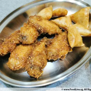 Lunch/Dinner Tingkat (5 Days, 3 Dishes + Soup OR 4 Dishes)