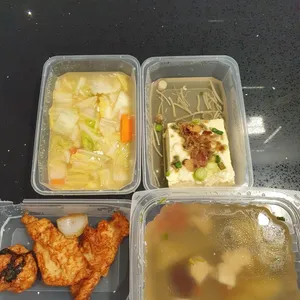 Lunch Tingkat Package (10 Days, 3 Dishes + Soup OR 4 Dishes)