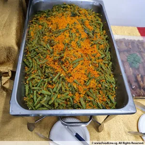 Long Bean with Crunchy Breadcrumb