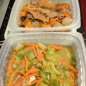 Lunch/Dinner Tingkat (10 Days, 3 Dishes + Soup OR 4 Dishes)