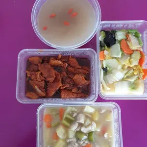 Traditional Tingkat Series - 8 Days TRIAL promo (3 Dishes 1 Soup / 4 Dishes ) *FIRST TIME* only