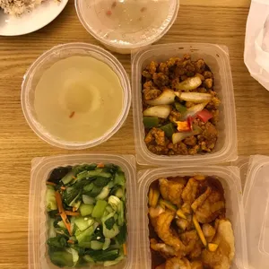 Lunch Tingkat (20 Day, 3 Dishes + Soup OR 4 Dishes)