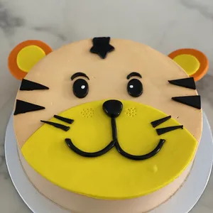 Tiger face Signature Chocolate Etoile (Size: 8" (Serves 8-10 pax)) (Eggless: No) (Qty of Big Candles: 0) (Qty of Small Candles: 0)