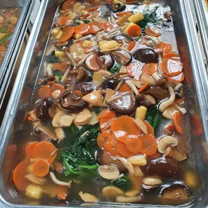 Chinese spinach in mushrooms relish 鲜菇菠菜 (New!)