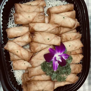Vegetarian Spring Roll with Sweet Sauce