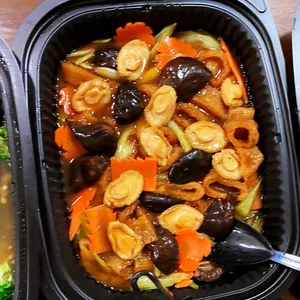 Baby Abalone w/Fish Maw & Mushroom