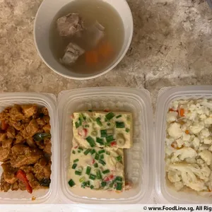 Lunch/Dinner Tingkat (5 Days, 3 Dishes + Soup OR 4 Dishes)