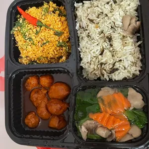 Vegetarian Bento (Chef's Choice)