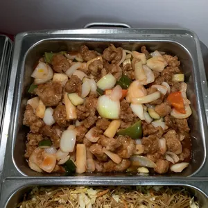 Sweet & sour pork chunks 咕噜肉