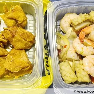 Lunch Tingkat (20 Day, 3 Dishes + Soup OR 4 Dishes)