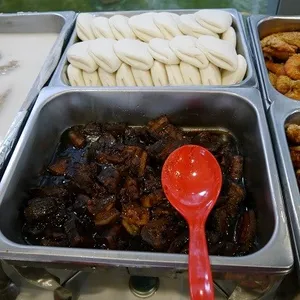 扣肉馒头 Braise Pork w/ Bun