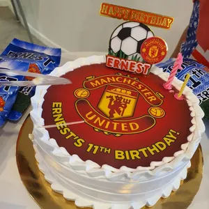 Manchester (Size: 9 inch) (Flavours: Cookies and cream) (Big candles: 1) (Small candles: 1) (Message on Complimentary Gift Card: No) (Message on Cake (Short & Sweet): Yes (do write the message in the ordering form, under comments box))