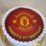 Manchester (Size: 9 inch) (Flavours: Cookies and cream) (Big candles: 1) (Small candles: 1) (Message on Complimentary Gift Card: No) (Message on Cake (Short & Sweet): Yes (do write the message in the ordering form, under comments box))