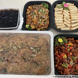 什锦炒米粉      	       Assorted Fried Bee Hoon
