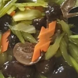 香菇西茎 Celery w/ mushroom