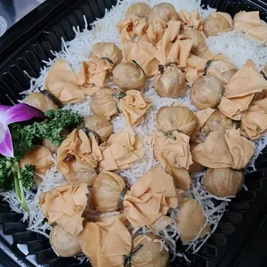 Golden Seafood Pocket with Oriental Dip