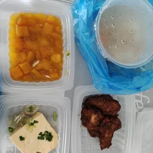 Lunch/Dinner Tingkat (5 Days, 3 Dishes + Soup OR 4 Dishes)