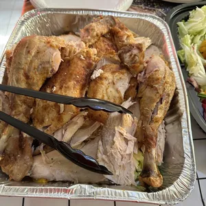 Traditional Roast Turkey with Chicken Chestnut Stuffing and Cranberry Compote (3.5-4.5kg)