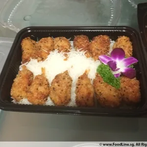 香脆芝麻虾拼蒜香奶油酱Breaded Sesame Shrimp with Garlic Aioli