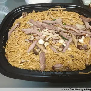 野菌焖伊夫面  Braised Duck Ee Fu Noodles Triple Mushroom