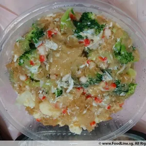 Braised White Fungus with Broccoli & Crab Meat