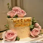 Fresh Flower Cake (Size: Tall 8" (For 14-18pax)) (Cake Flavour: Vanilla Bean)