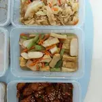 Traditional Tingkat Series - 8 Days TRIAL promo (3 Dishes 1 Soup / 4 Dishes ) *FIRST TIME* only