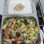 Mixed Cabbage Mushroom w Pacific Clam包贝玉翠包菜