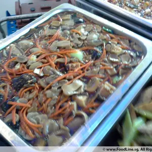 Seow Pai Chye with Carrots & Mushrooms