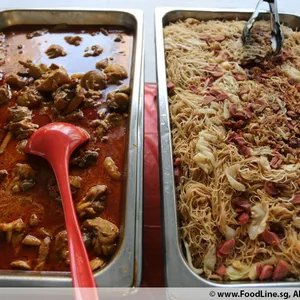 香肠米粉 Fried Bee Hoon w/ Sausage