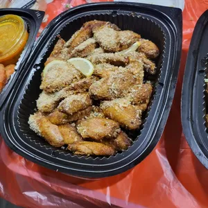 柠檬椒盐香鸡中翅Oven Baked Sticky Lemon & Pepper Mid Wings with Garlic Crumbs
