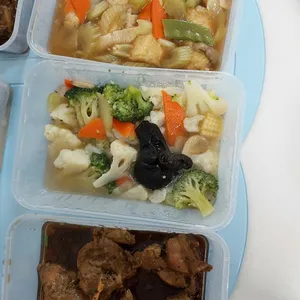 Balanced Tingkat Series - Lunch/Dinner Tingkat (20 Days, 2 Dishes + 1 Soup OR 3 Dishes)