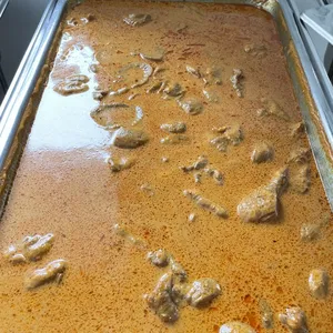 Signature red curry chicken with baby potatoes 招牌咖喱鸡