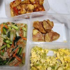 Traditional Tingkat Series - 8 Days TRIAL promo (3 Dishes 1 Soup / 4 Dishes ) *FIRST TIME* only
