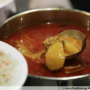 咖喱鸡 Signature Braised Curry Chicken