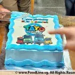 Little Bus Birthday (Size: 7 inch) (Flavours: Strawberry) (Big candles: 3) (Small candles: None) (Message on Complimentary Gift Card: No) (Message on Cake (Short & Sweet): Yes (do write the message in the ordering form, under comments box))
