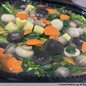 Hong Kong Kai Lan with Mushroom and Wolfberry